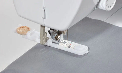 SH40 electronic sewing machine