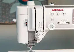 Show model Janome 6700P