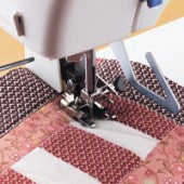 Deluxe walking foot with Quilting guide